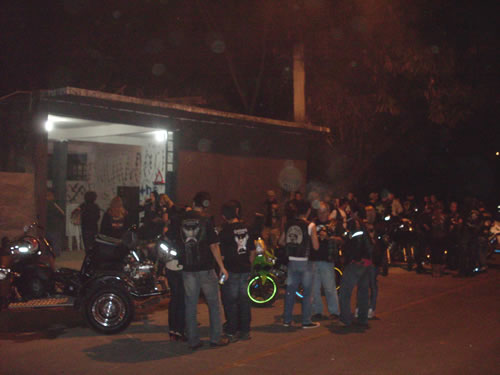 AMM comemora Dia do Motociclista com motociata pelas ruas de Muriaé