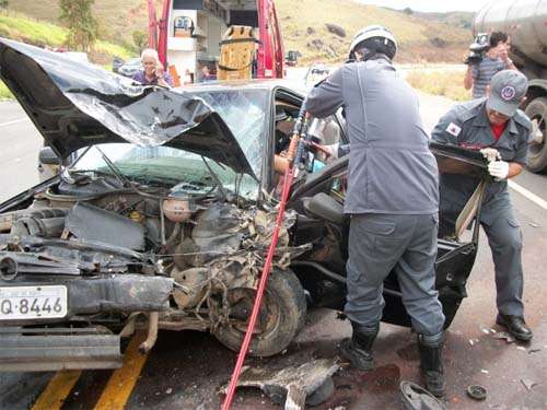 Acidente na BR 116 próximo a Bom Jesus da Cachoeira envolve quatro veículos e deixa seis feridos