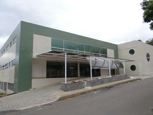 Desabamento da cobertura do Centro Viva Vida