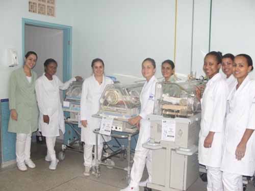 Parto cesárea de trigêmeos