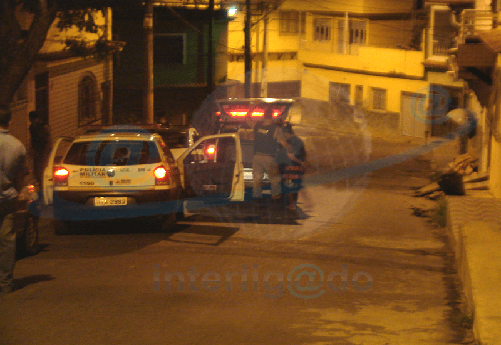 Jovem levou quatro tiros na Rua Ponte Nova