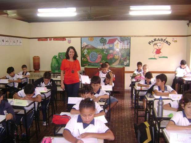Aberto o processo de designação das escolas estaduais de Minas - Guia Muriaé