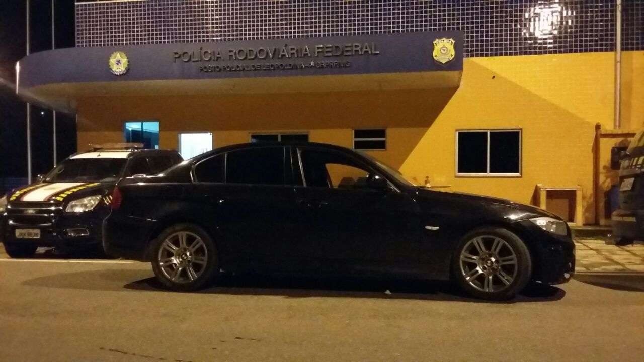 BMW roubado no Rio de Janeiro é recuperado pela PRF em ... - Guia Muriaé