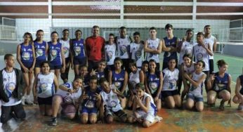Projeto Bola Pra Cima revela talentos para o voleibol