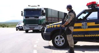 Caminhoneiros fazem protestos e interditam várias rodovias em Minas Gerais