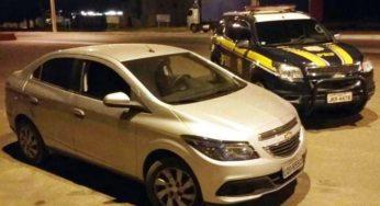 Carro roubado em Belford Roxo é recuperado pela PRF em Muriaé