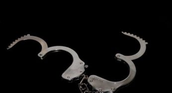 Polícia Civil prende mulher suspeita de torturar filha adotiva de 13 anos