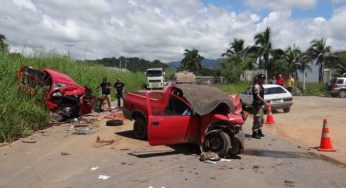 Acidente envolvendo três carros deixa dois mortos e quatro feridos em Muriaé